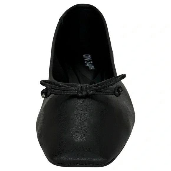 On 34th Naomie Black Faux Leather Womens Flats Size 5M - Picture 6 of 10